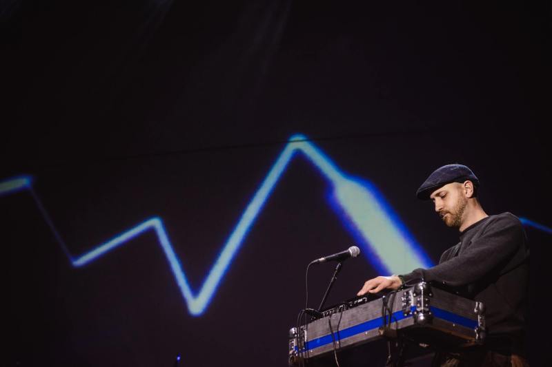 1669897_10152244255940801_103195131_o